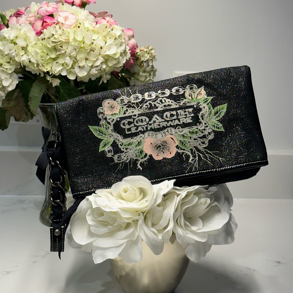 Coach Leatherware RARE Tatoo Black Floral Clutch Wristlet 2009 EUC